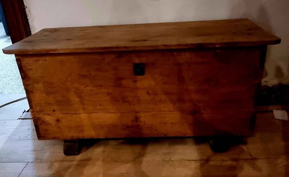 Beau coffre en bois chene, Maison & Meubles, Accessoires pour la Maison | Coffres, 50 à 100 cm, Enlèvement, Utilisé, Chêne