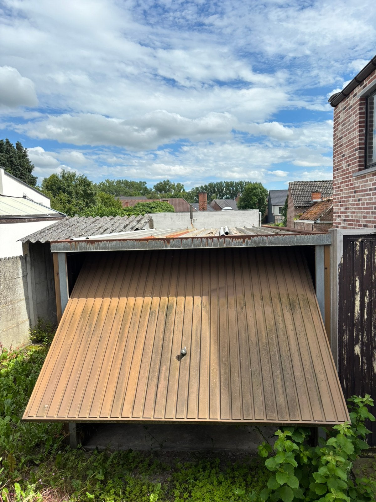 Garagebox te koop (€200 voor wie hem deze week komt halen), Immo, Garages en Parkeerplaatsen