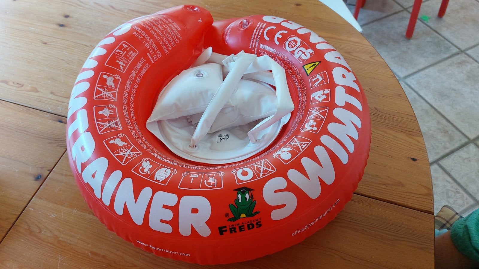 Swimtrainer Freds swim Academy tot 18kg, Kinderen en Baby's, Speelgoed | Buiten | Opblaasfiguren, Ophalen