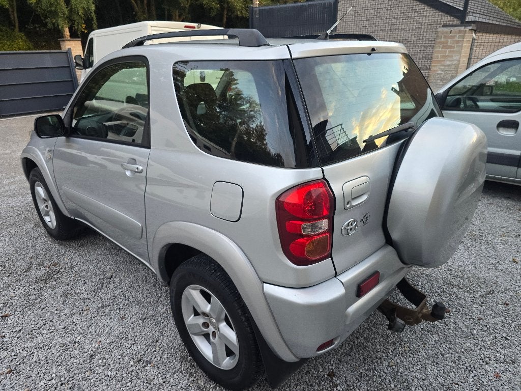 TOYOTA RAV 4 2.0 i 4X4 2004 CLIM.DIM/JA16"/UITSTEKENDE STAAT, Auto's, Bedrijf, Handgeschakeld, Vierwielaandrijving, Rav4