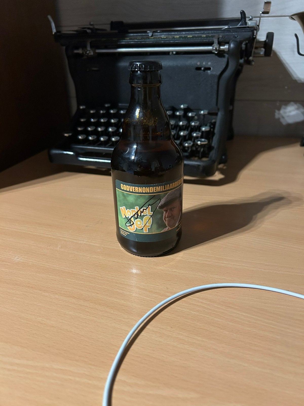 Nonkel jef bier, Ophalen of Verzenden, Zo goed als nieuw