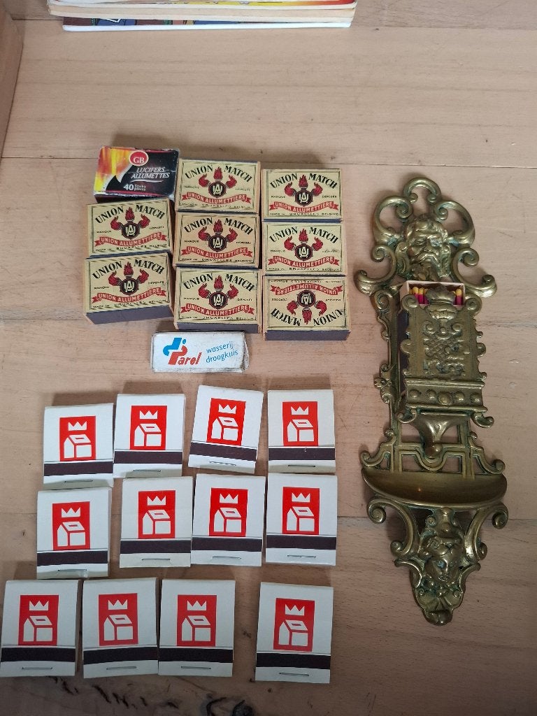 Bronzen luciferhouder, Antiek en Kunst, Ophalen of Verzenden, Brons