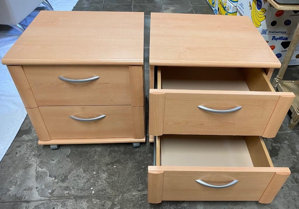 2 kwalitatieve nachtkastjes in nieuwe staat (GERESERVEERD!!), Huis en Inrichting, Ophalen, Nieuw, 45 tot 65 cm, Minder dan 55 cm
