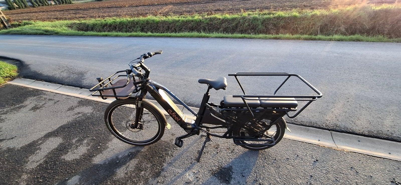 O2feel Equo Cargo elektrische cargofiets – 750 Wh – 1.300 km, Ophalen, Zo goed als nieuw, 50 km per accu of meer, Overige merken