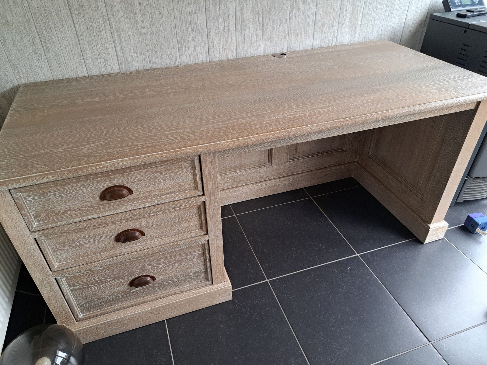 massief eiken bureau, Huis en Inrichting, Ophalen, Zo goed als nieuw