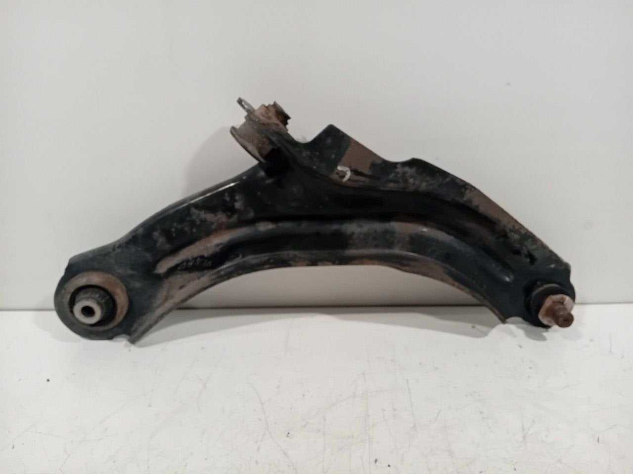 Draagarm rechts voor Renault Zoé, Onderdelen@venauto.nl, Van der Ven Autorecycling B.V., Ettenseweg 76, 4706 PB Roosendaal, The Netherlands
