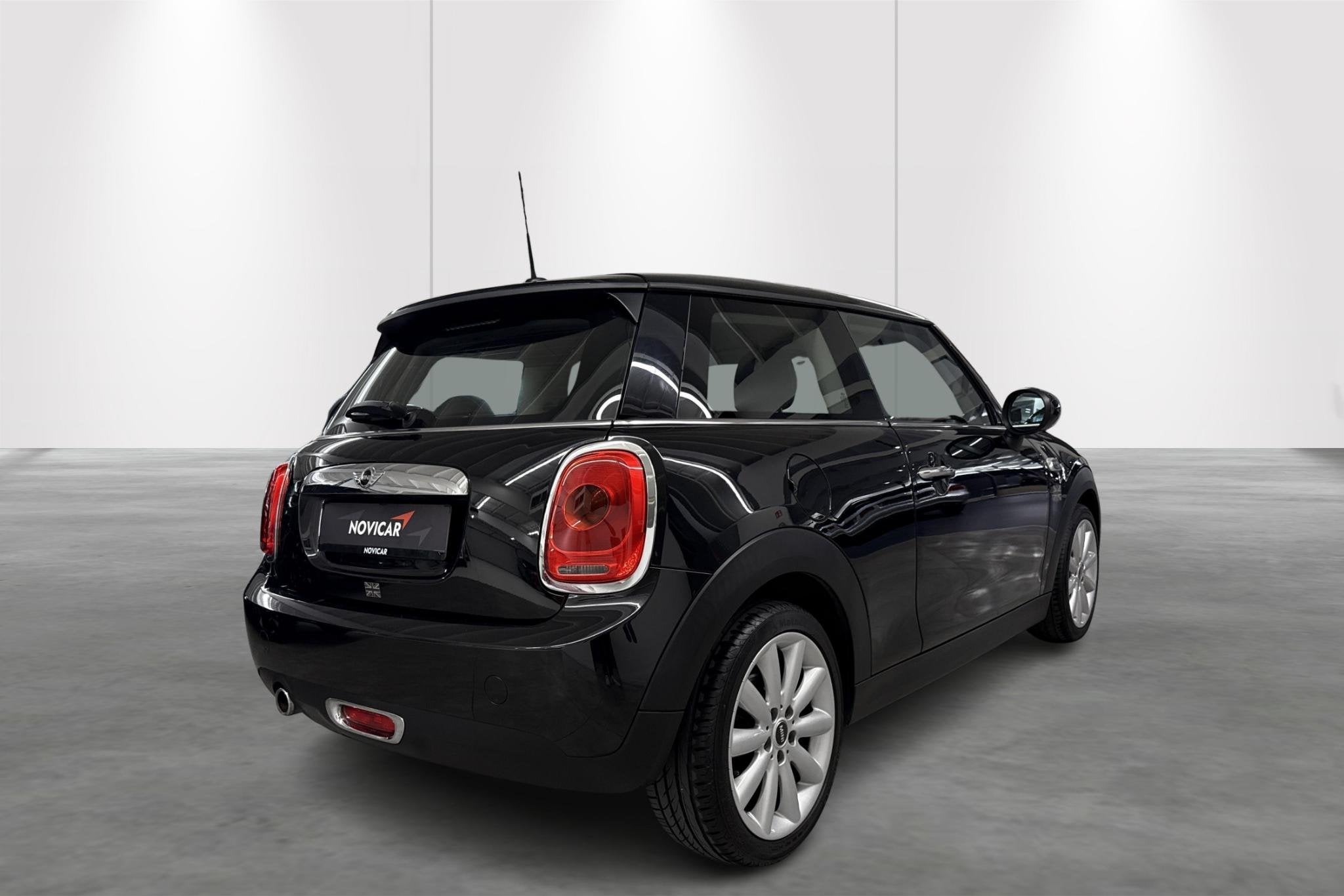 Mini Mini One D - BLUETOOTH + ALU VELGEN + AIRCO, Auto's, Mini, Voorwielaandrijving, 4 zetels, Stof, Gebruikt