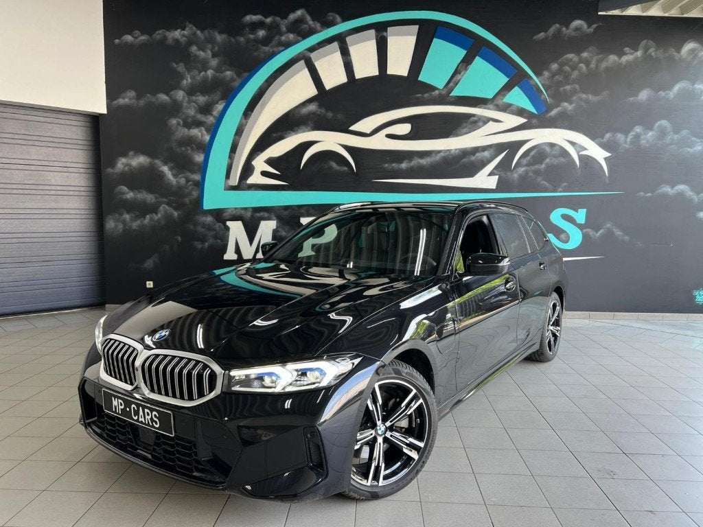 BMW 330E / M -pack / Slechts 21.350 km, Auto's, Automaat, Achterwielaandrijving, Zwart, Leder