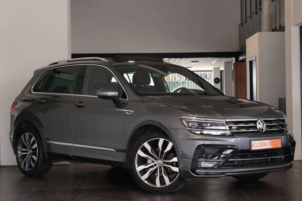 Volkswagen Tiguan 2.0 TSI 4Motion ACC Pano LijnA Memory R-Li, Autos, Cuir, Argent ou Gris, Euro 6, Entreprise