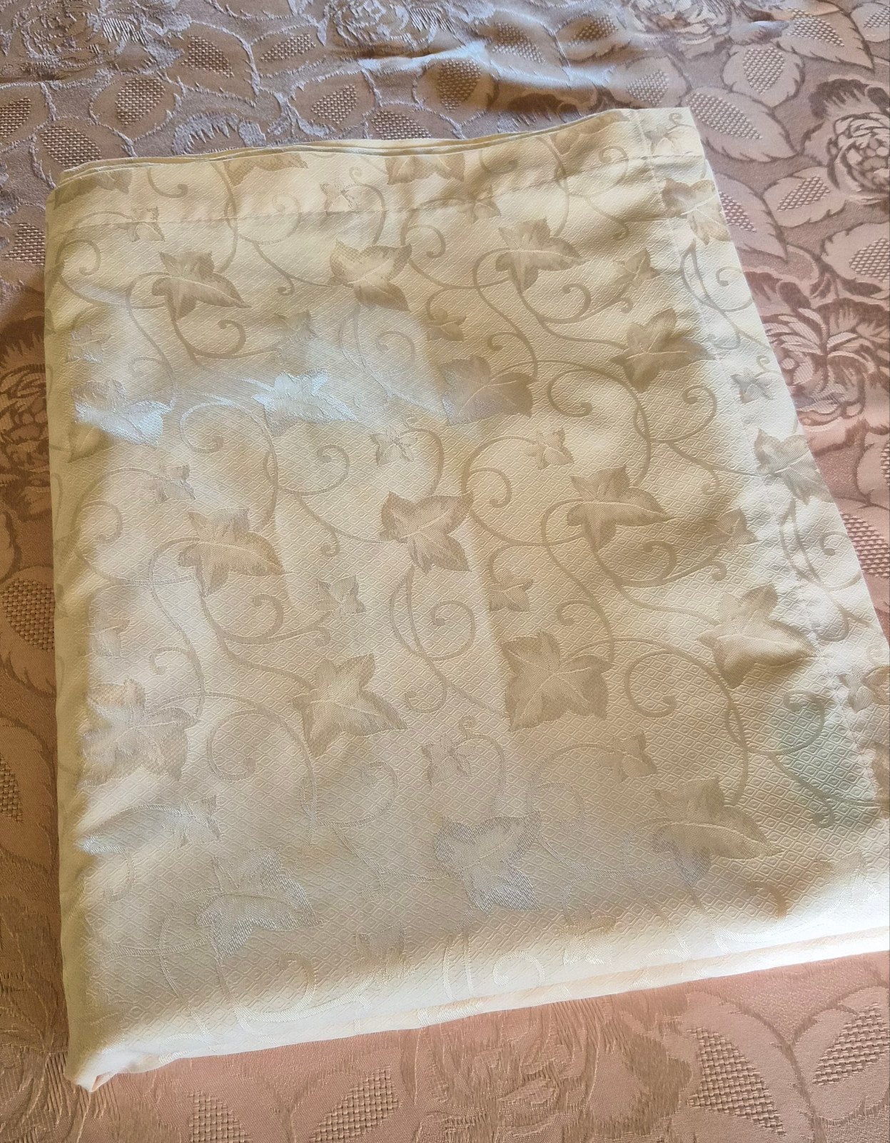 Nappe couleur saumon 1,70 x 2,10 cm, Enlèvement