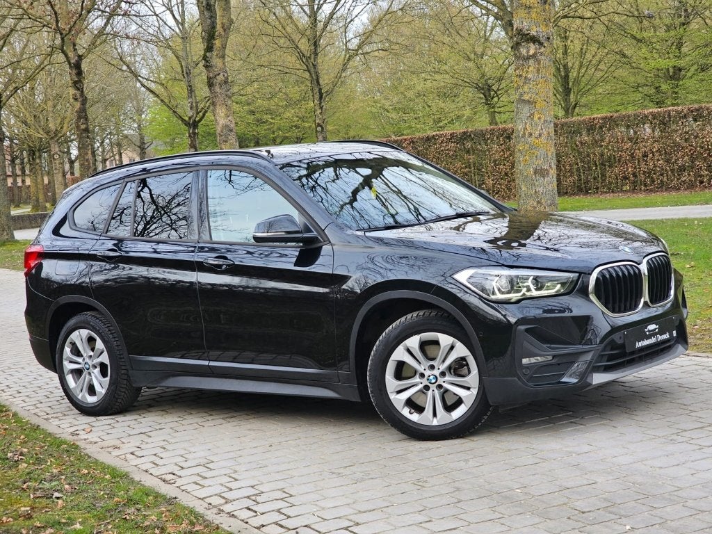 Bmw x1 1.5ia Xdrive 25e BTW | HEAD UP| LANE ASSIST, Stof, Zwart, Bedrijf, 5 zetels
