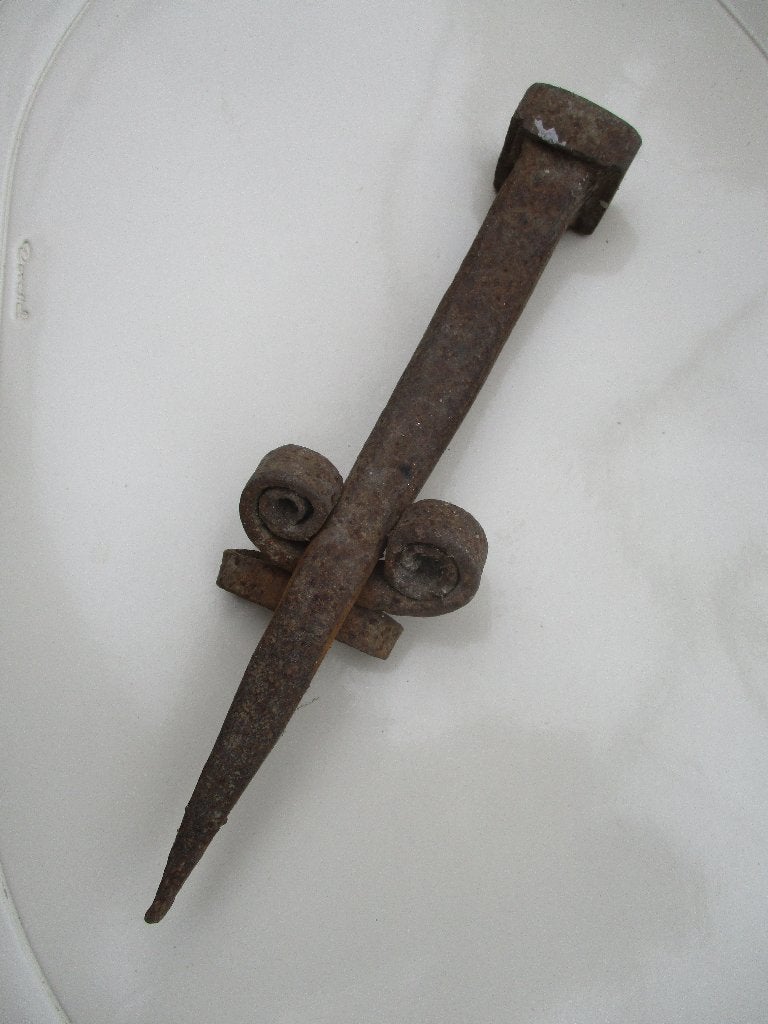 Antieke smeedijzeren haarspit , draagbaar aambeeld, Antiek en Kunst, Ophalen