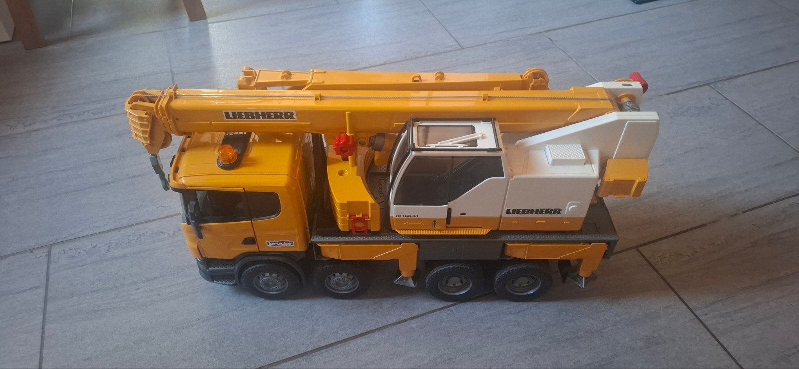 Bruder Scania super 560R grue 8x4, Ophalen, Zo goed als nieuw