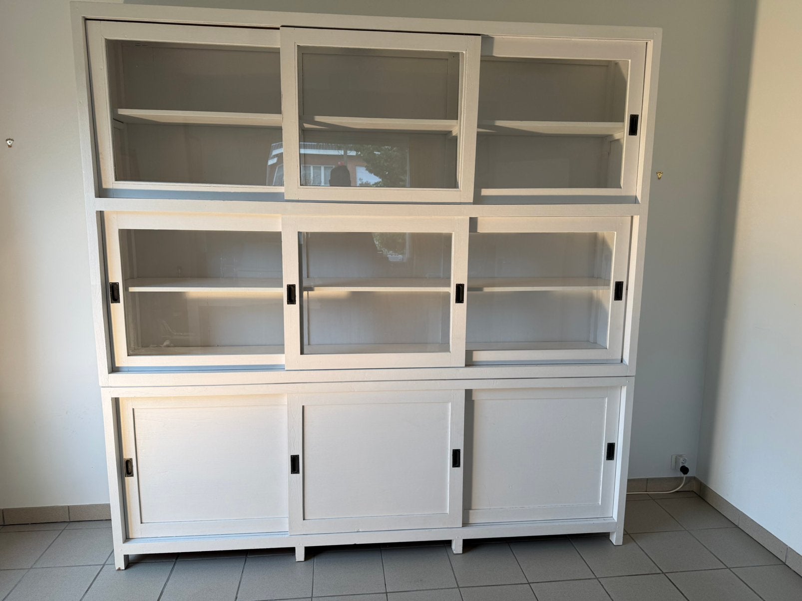 Grote massieve teak vitrinekast / boekenkast – 230 cm breed, Teck, 25 à 50 cm, 200 cm ou plus, Comme neuf