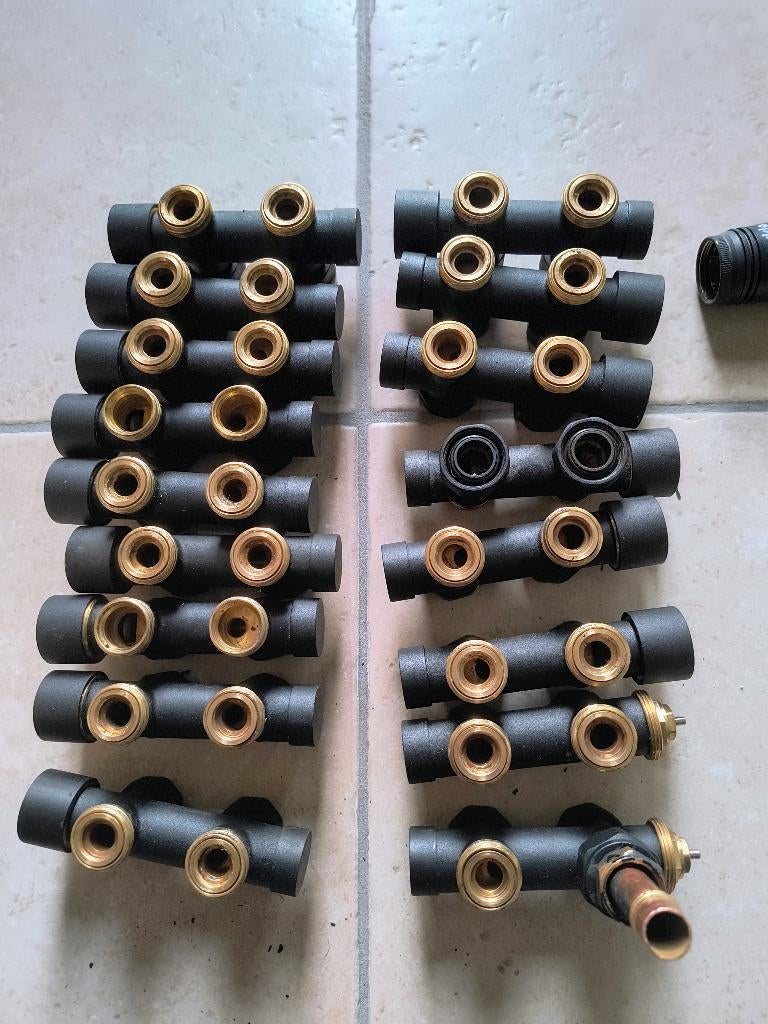 17x thermostatisch onderblok (H-H 50 mm) Recht Zwart, Doe-het-zelf en Bouw, Ophalen, Zo goed als nieuw, Koper, Overige typen