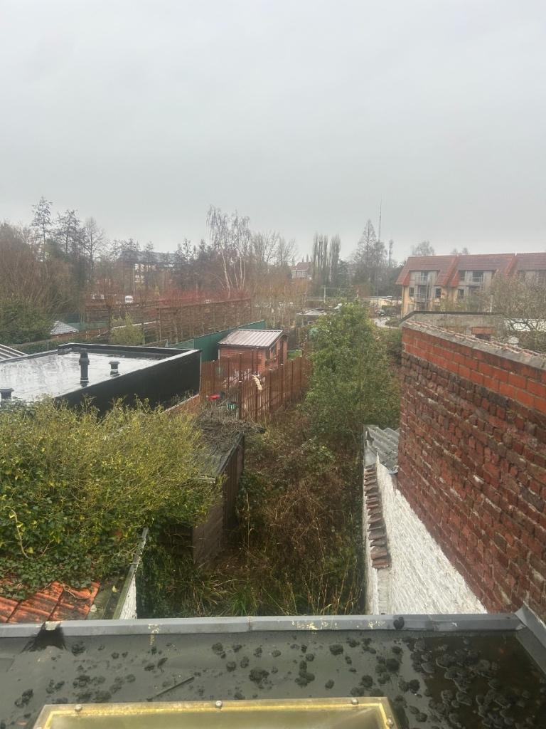 WERVIK Te renoveren huis met 2 slpkmrs en stadstuin, Immo, 96 m², 634 kWh/m²/jaar, Tot 200 m², 819 UC