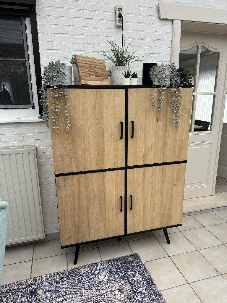 Xooon Kinna bergkast 4 deuren — tramwood smoked, Enlèvement, Comme neuf, 25 à 50 cm, 100 à 150 cm