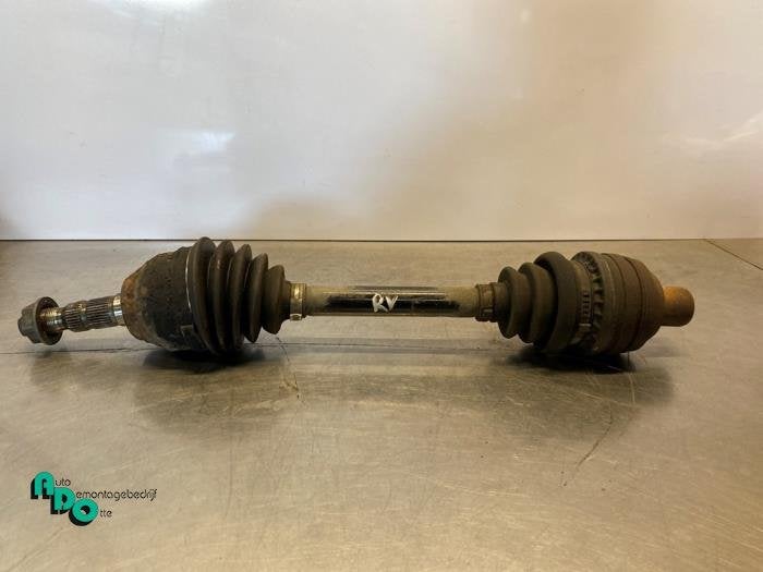 Arbre de transmission avant droit d'un Opel Zafira B (Zafira, -, Opel, 3 mois de garantie, Utilisé