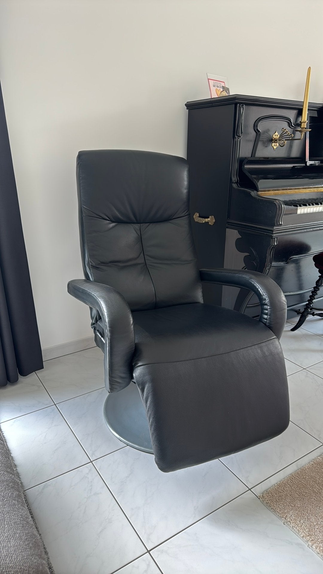 Relax - zwart leer, Ophalen, Gebruikt, 50 tot 75 cm, Leer
