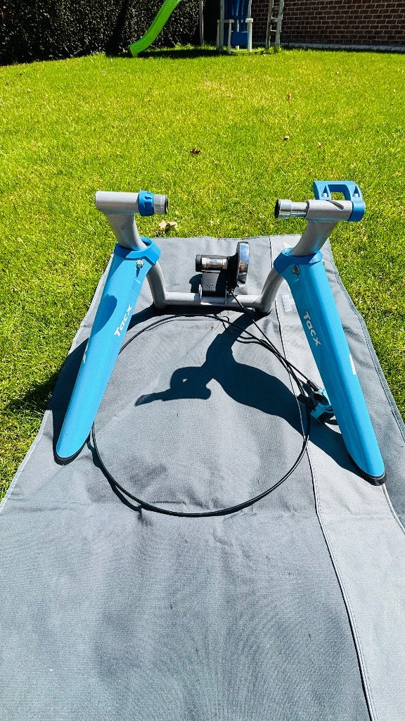 Tack fietstrainer met mat en voorwielsteun, in goede staat, Ophalen, Gebruikt, Overige typen