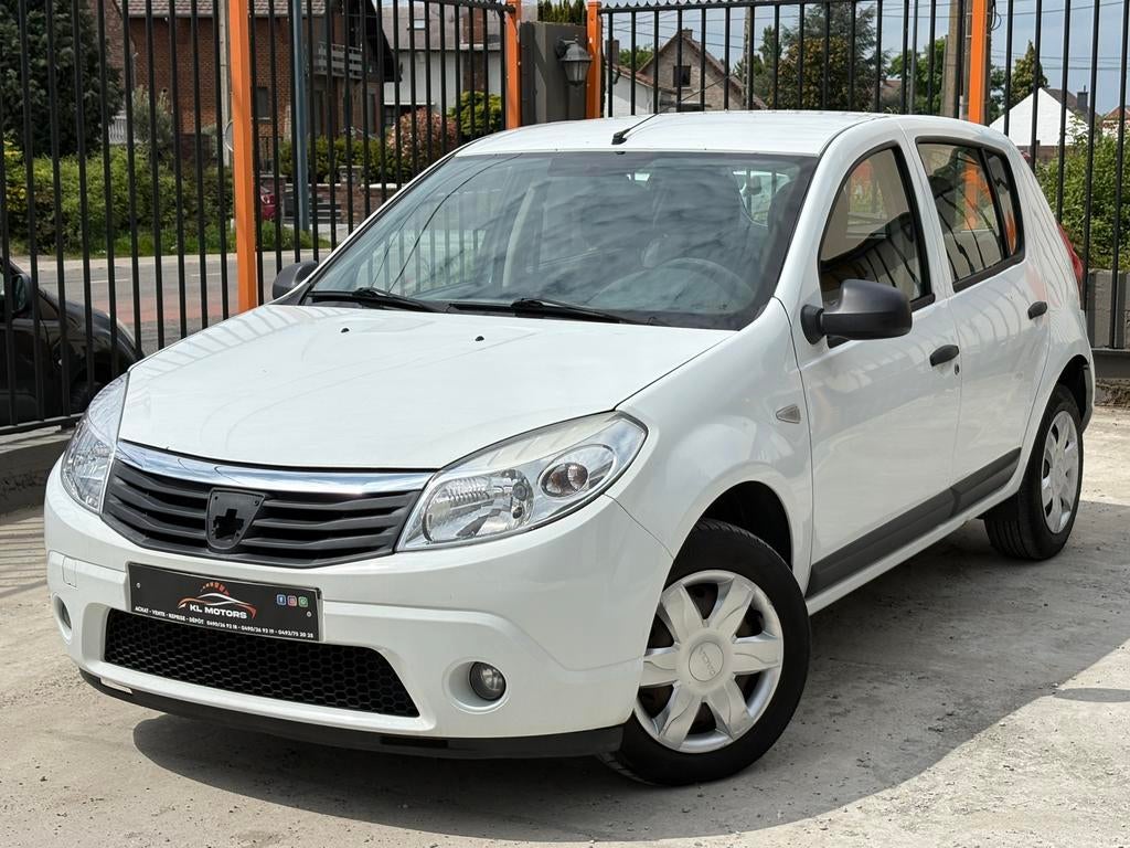 DACIA SANDERO 1.2i ESSENCE 122 000KM CARPASS 2012 EURO 5, Autos, Dacia, Entreprise, Sandero, Essence, Euro 5, Hatchback, 5 portes