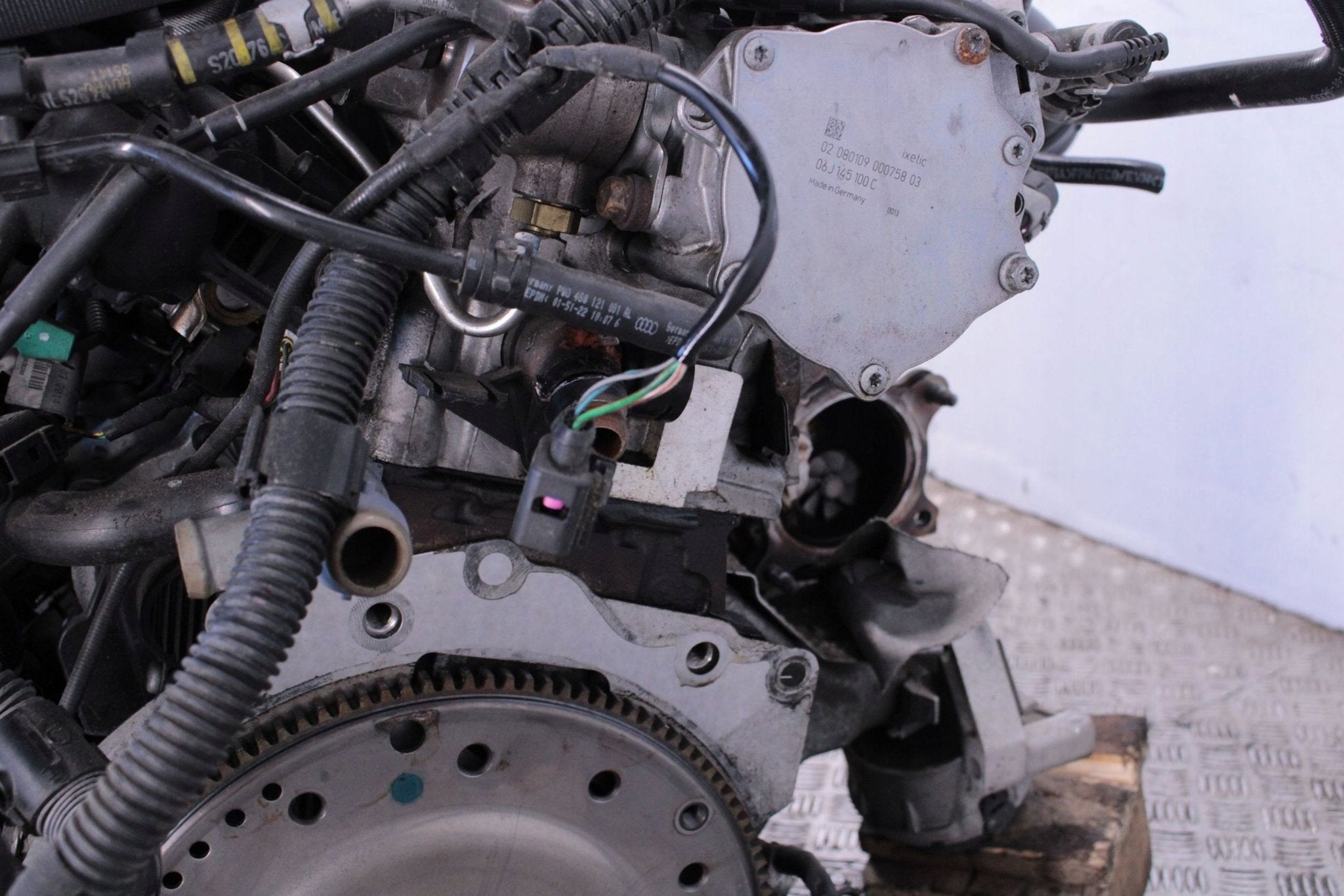 Moteur CAEB Nu A5 A4 A6 Q5 AUDI, Envoi, Utilisé, Daihatsu