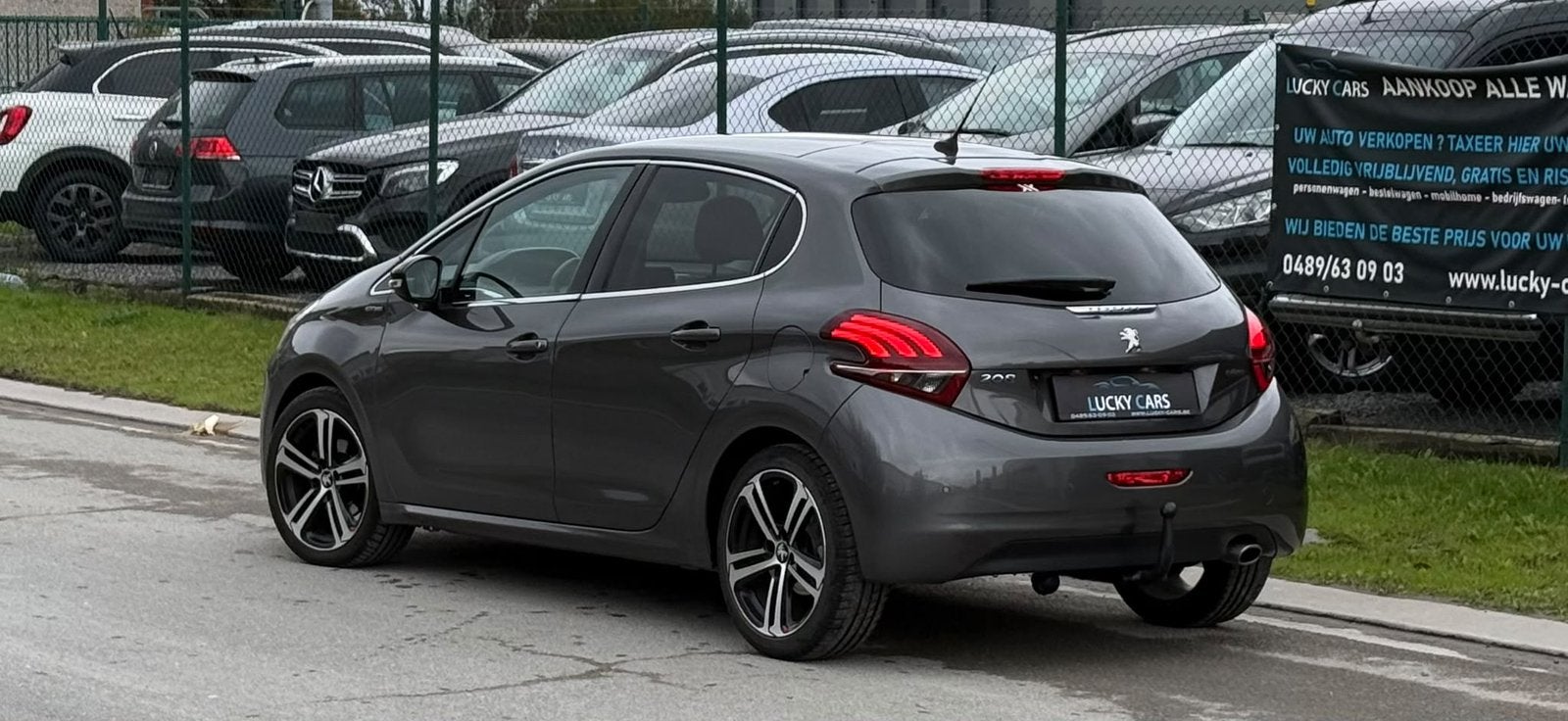 Prachtige Peugoet 208 Gt Line *Automaat* perfect staat, Euro 6, Bedrijf, 5 zetels, 5 deurs