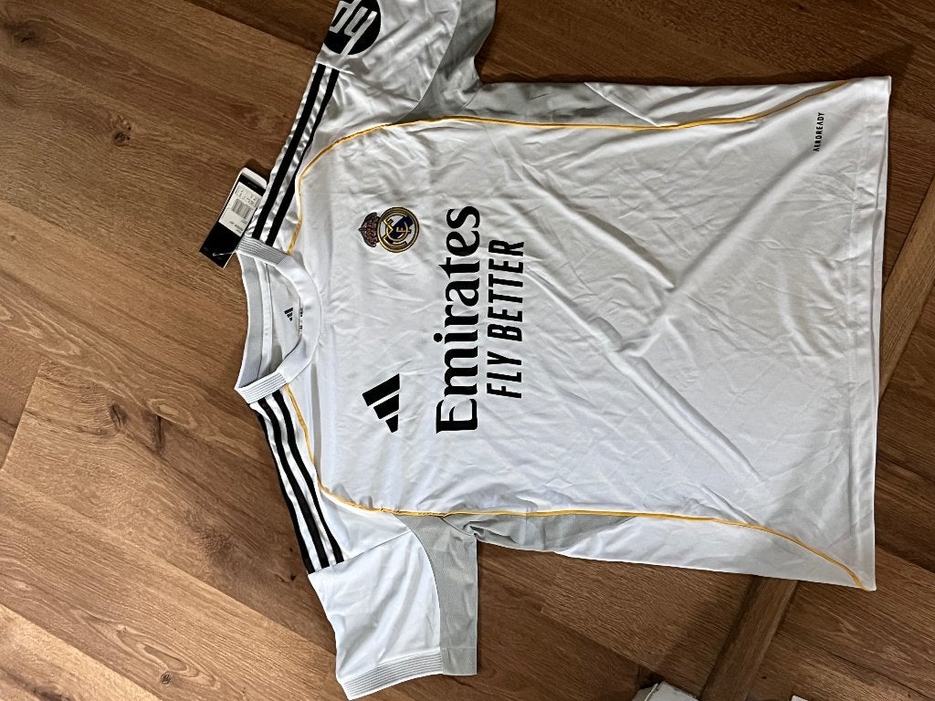 Maillot du Real Madrid 2025/2026, Taille M, Enlèvement ou Envoi, Neuf, Maillot
