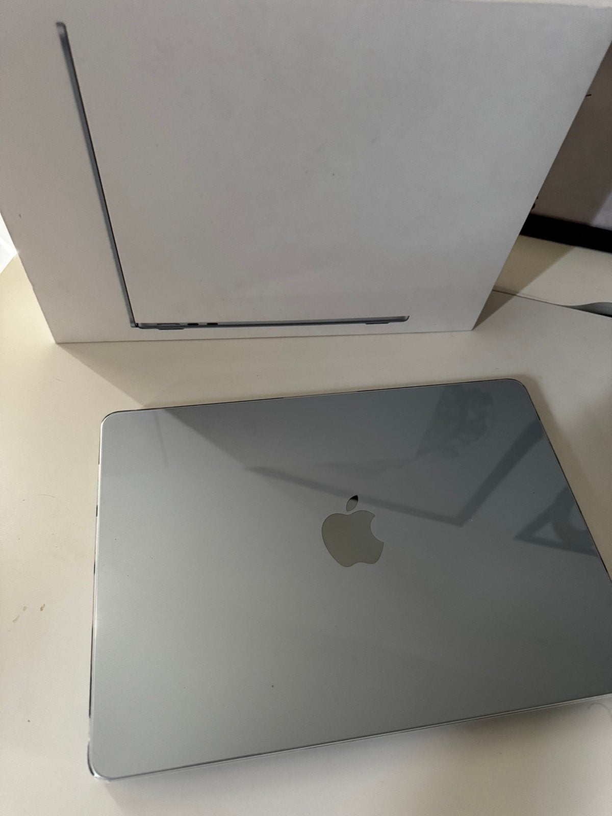 Macbook air 13 inch, Computers en Software, Windows Laptops, Ophalen, Zo goed als nieuw, 13 inch