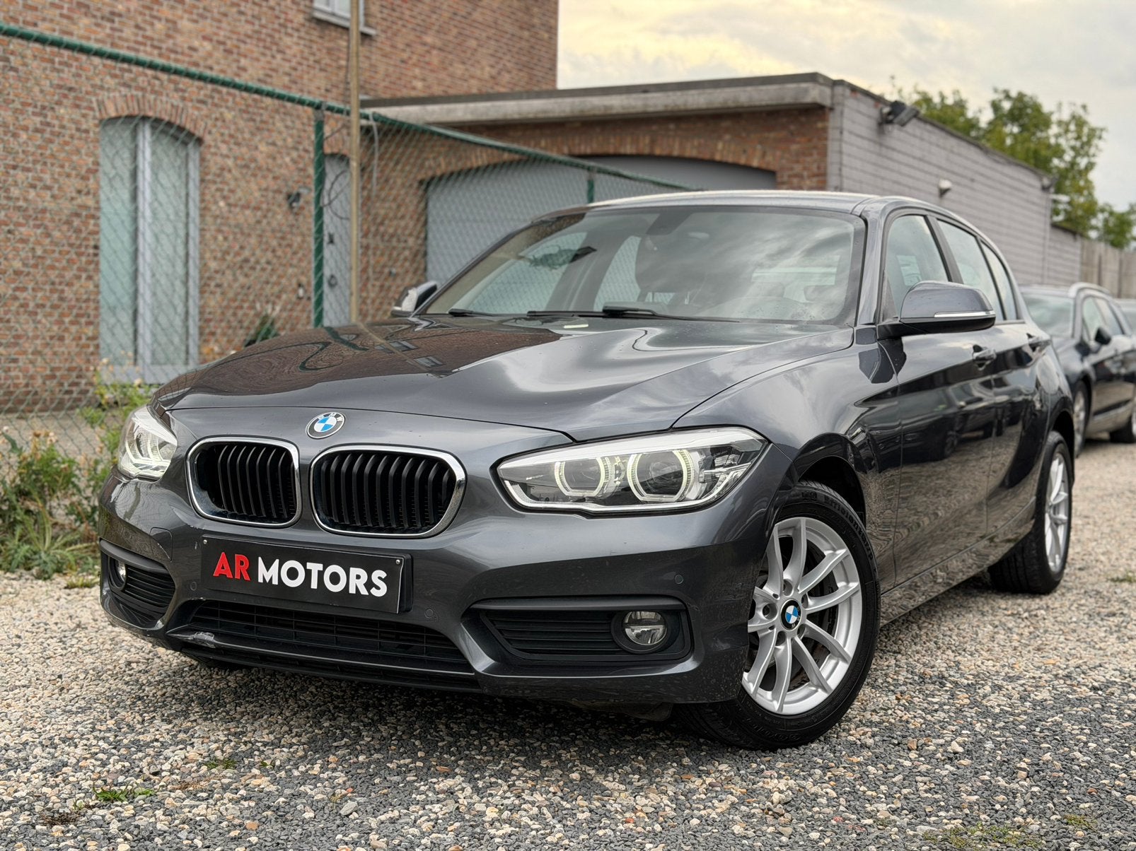 Bmw 116i 1.5 benzine Euro6 138.000km, Autos, BMW, Bluetooth, Argent ou Gris, Achat, Euro 6