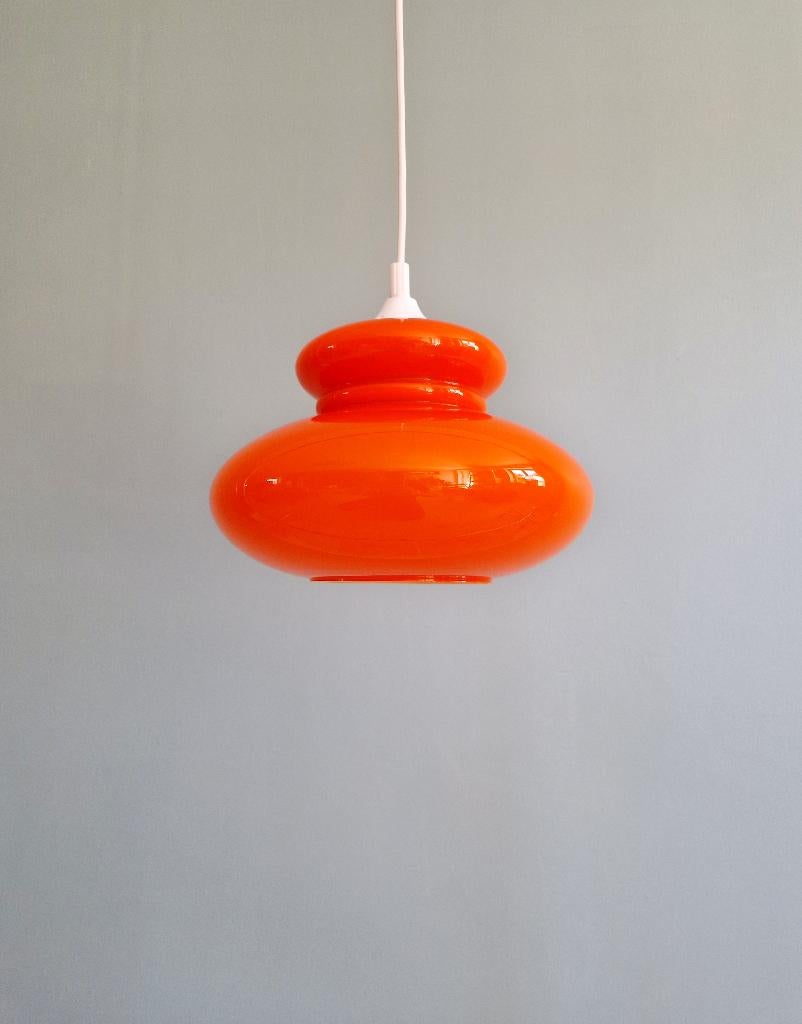Space Age hanglamp in oranje opaline, 1960-70, Antiek en Kunst, Ophalen of Verzenden