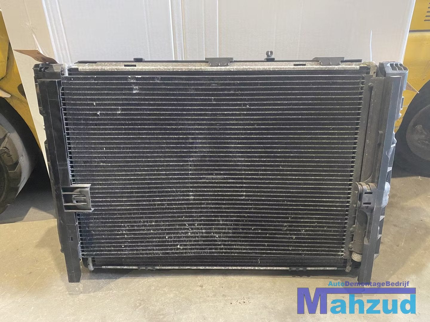 BMW 3 SERIE E90 320I 2.0 1.8 Koelerset koelerpakket, Petuelring 130
80788  Munich, DE, Gebruikt, Info@bmw.de, BMW