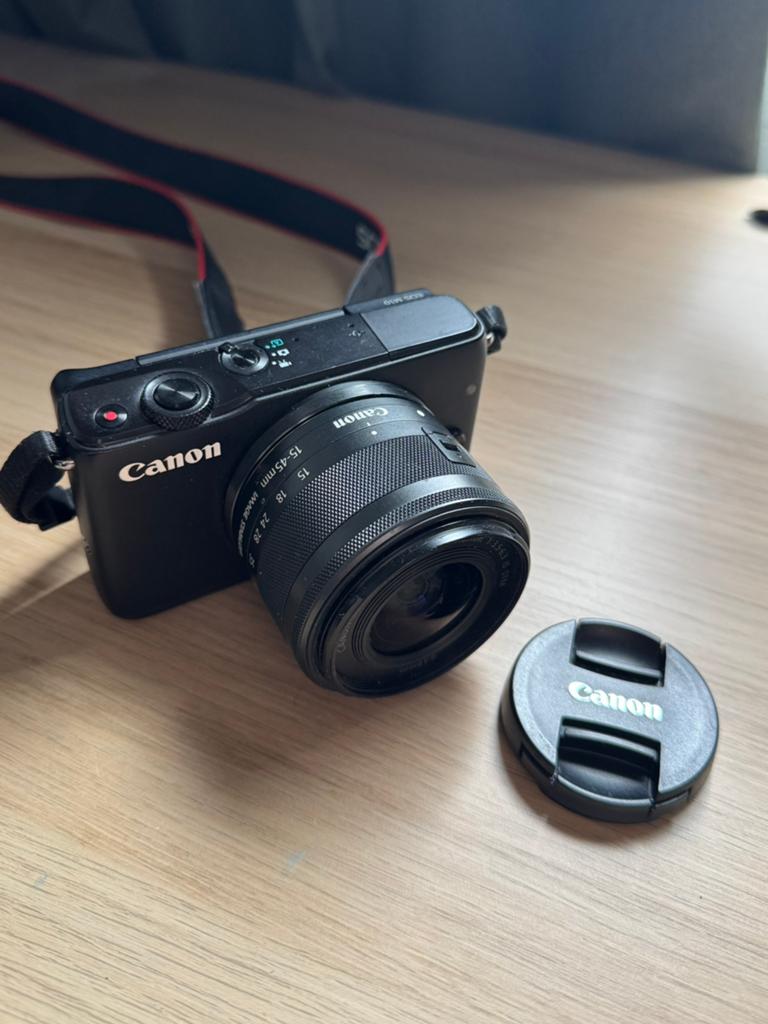 Canon EOS M10 mirrorless camera with lens, TV, Hi-fi & Vidéo, Enlèvement, Comme neuf, Compact, Canon