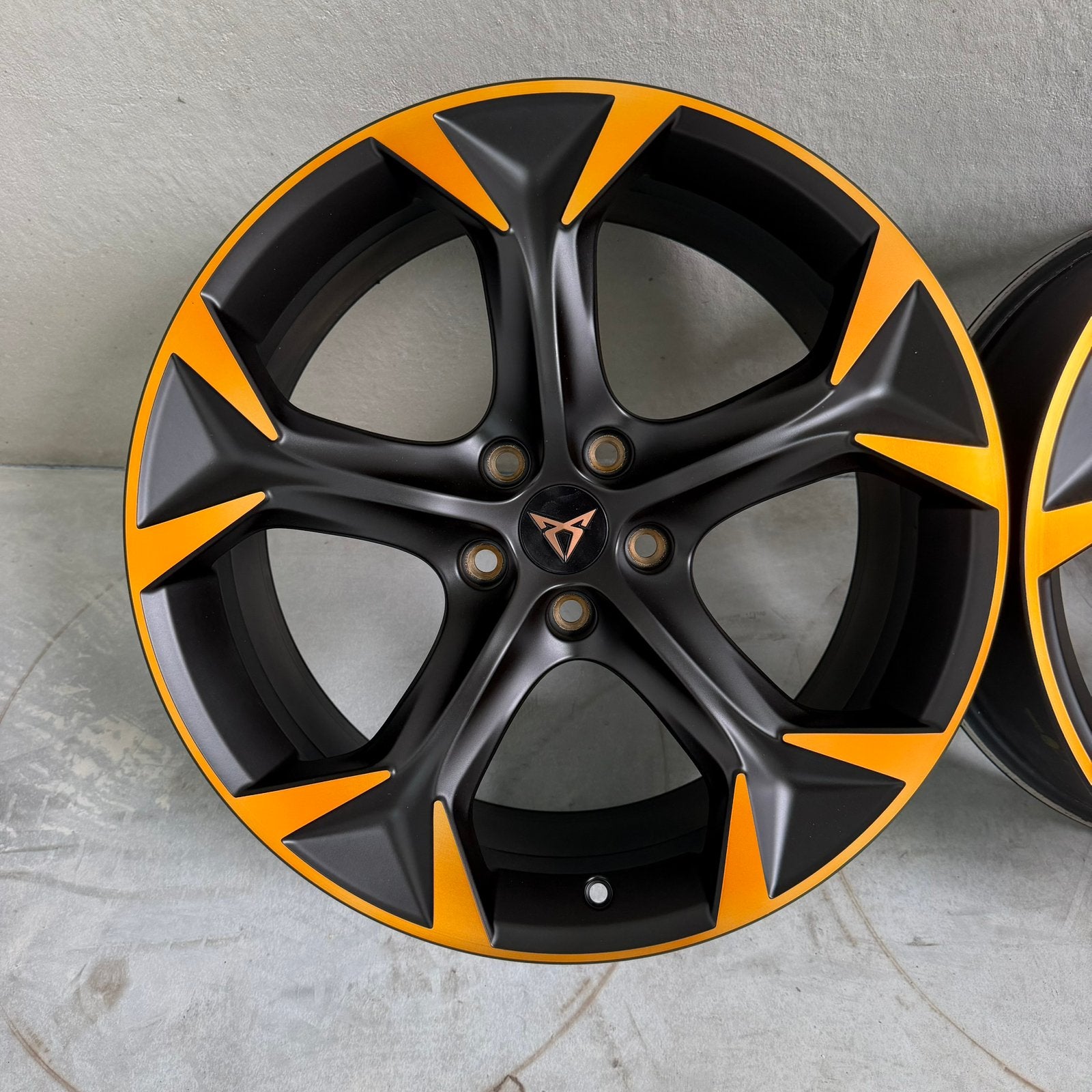 19 inch Origineel Cupra Formentor velgen 5FF601025E, Autos : Pièces & Accessoires, Pneus & Jantes, Enlèvement ou Envoi, Véhicule de tourisme