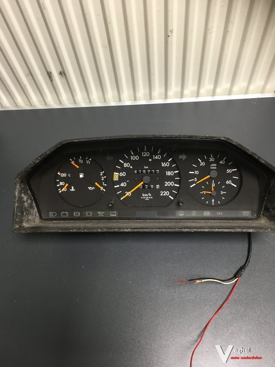 Mercedes W124  1995    Diesel   124 542 3469  Km Tellerklok, Gebruikt, -, -, Ophalen of Verzenden