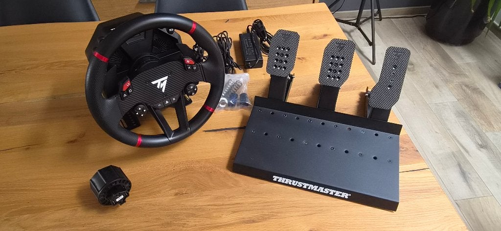 Thrustmaster T598 + Pédalier Raceline Loadcell SOUS GARANTIE, Enlèvement, Comme neuf, PlayStation 4