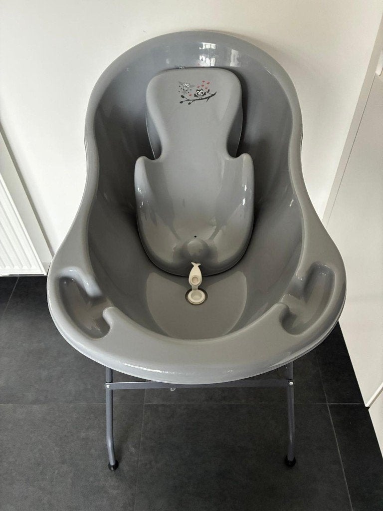 Baignoire pour bébé avec pied, bonde et tuyau, Enfants & Bébés, Enlèvement, Comme neuf, Baignoire