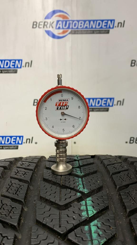 2x Pirelli Sottozero 3 (N0) 315/30 R21 105V 315/30/21 315302, Gebruikt, -, -, Band(en)