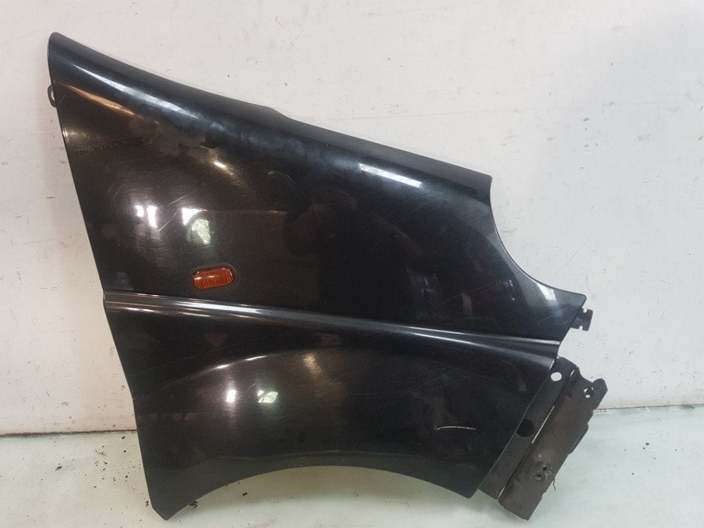 SPATBORD RECHTS VOOR Renault Trafic New (FL), Dhr. J. Ham, Gebruikt, Renault, Administratie@autoham.nl