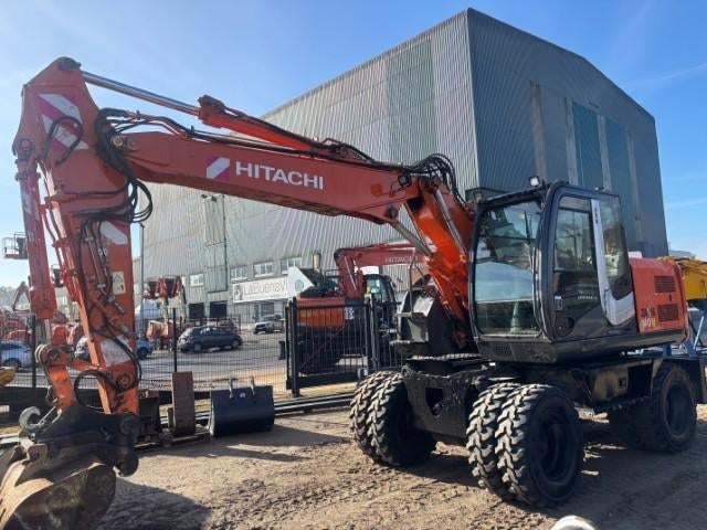 bandenkraan Hitachi ZX140W-3, Ophalen, Graafmachine