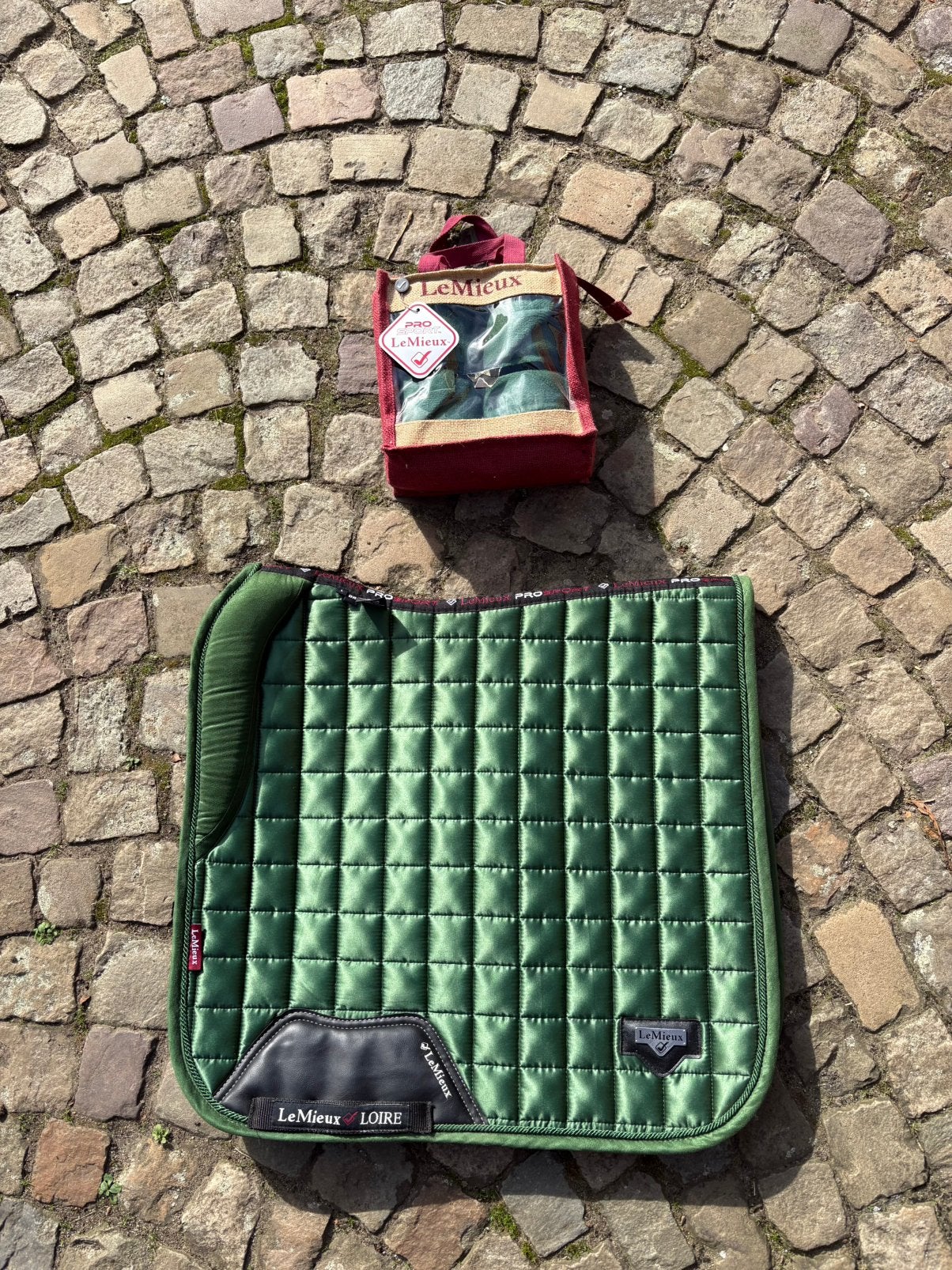 LeMieux dressuurdekje + bandages, Dieren en Toebehoren, Full (L), Dressuurdekje, Ophalen of Verzenden, Zo goed als nieuw