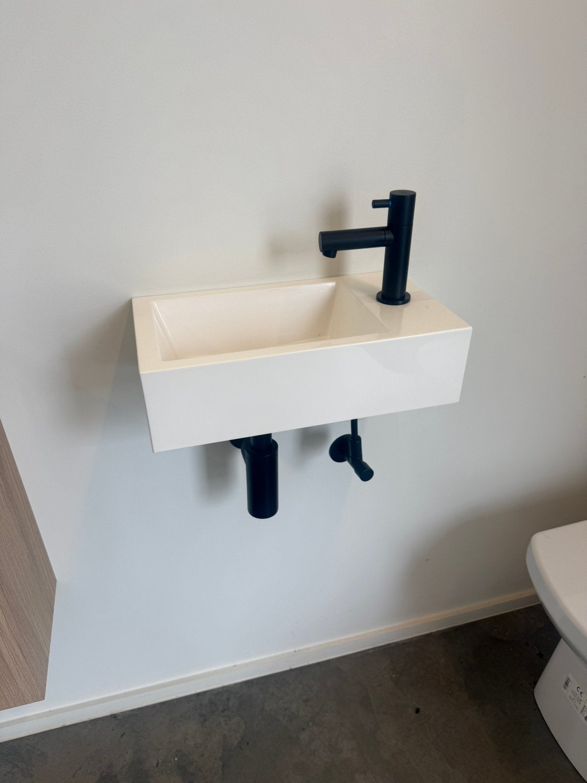 Handwasbakje, Doe-het-zelf en Bouw, Ophalen, Zo goed als nieuw, Kraan