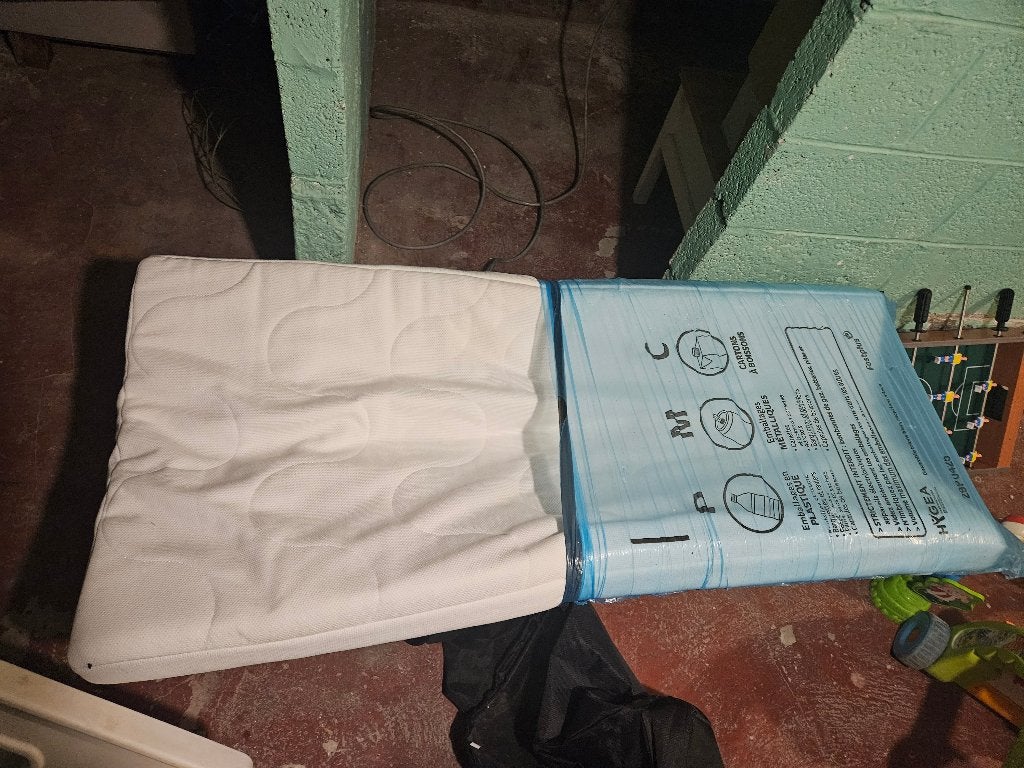 Matelas  enfants, Enlèvement