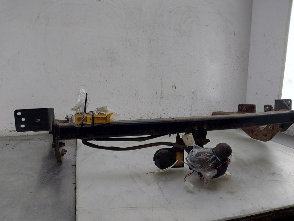 ATTELAGE REMORQUE Toyota RAV4 (A4) (01-2012/09-2019), Kundenbetreuung@toyota.de, Toyota, Utilisé, Toyota-Allee 2
50858  Köln, DE