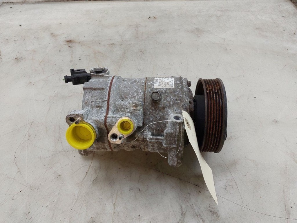 AIRCO POMP Skoda Fabia III Combi (NJ5) (01-2014/12-2022), Gebruikt, Info@skoda-auto.de, Skoda, Max-Planck-Straße  3-5
64331  Weiterstadt, DE