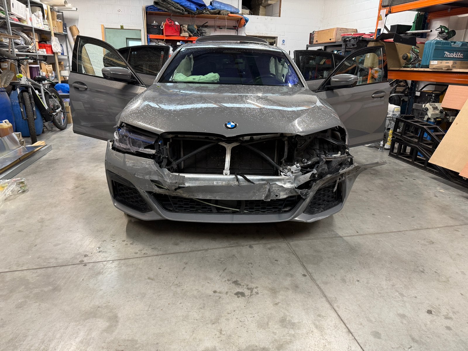 BMW 530e G30 xDrive, Autos, Cuir, 4 portes, Autres couleurs, Noir