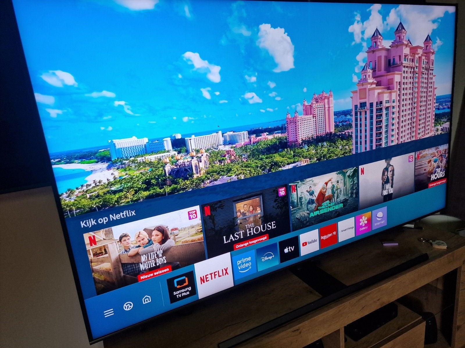 Samsung Qled Tv 65" 120hz 4K Wi-Fi, TV, Hi-fi & Vidéo, Télévisions, QLED, 120 Hz, Comme neuf, Enlèvement