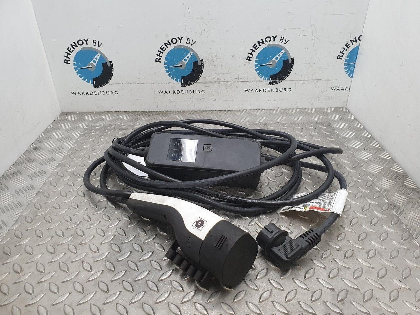 KIA EV6 EV / HYBRIDE BATTERIJ OPLADER 2022, Ophalen of Verzenden, Gebruikt, Stiba lid