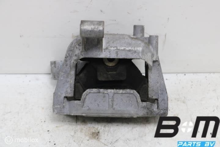 Motorsteun VW Tiguan 5N 2.0 5N0199262F, Utilisé