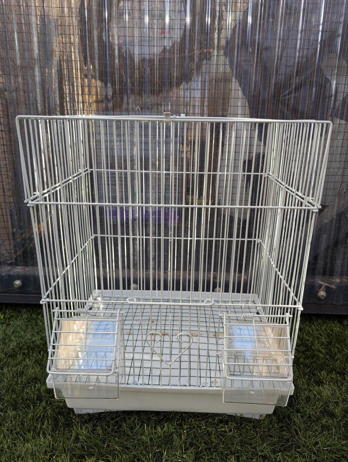 Nieuwe vogelkooi – 28×21×30 cm – compleet met 2 voerbakjes e, Ophalen, Vogelkooi